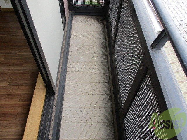 バルコニー　洗濯物もしっかり干せますね。