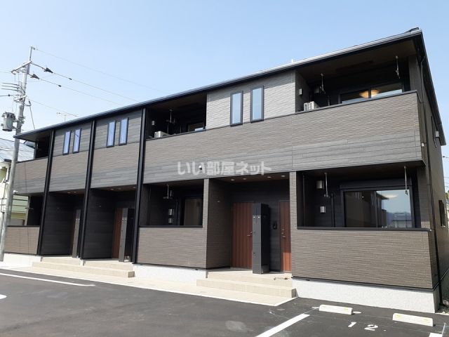 【リシェス　Ｆの建物外観】