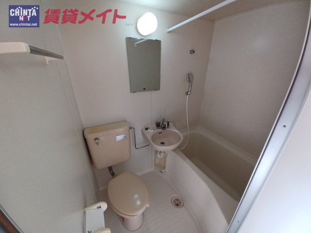 【津市白塚町のマンションのトイレ】