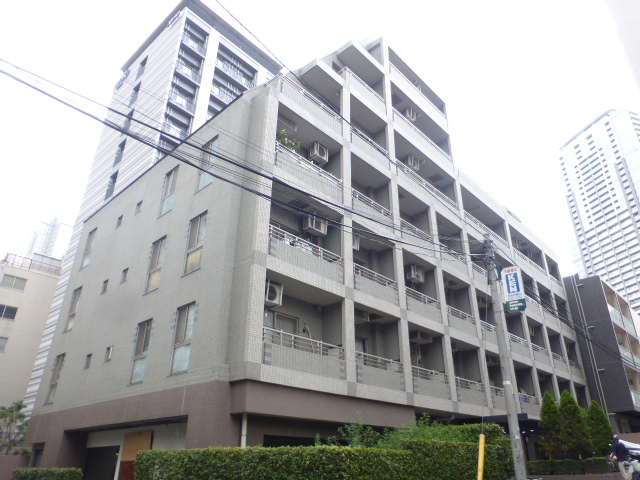 サージュ赤坂の建物外観