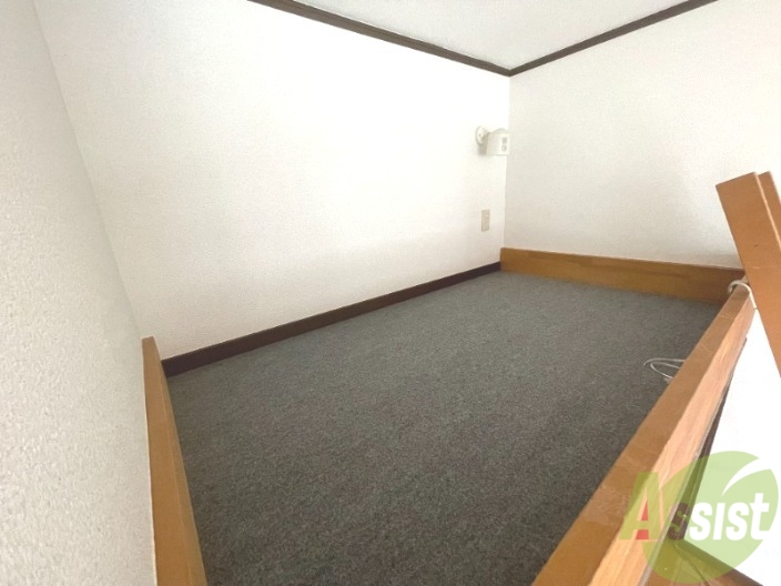 その他部屋・スペース　ロフトが付いていました。収納に便利です。
