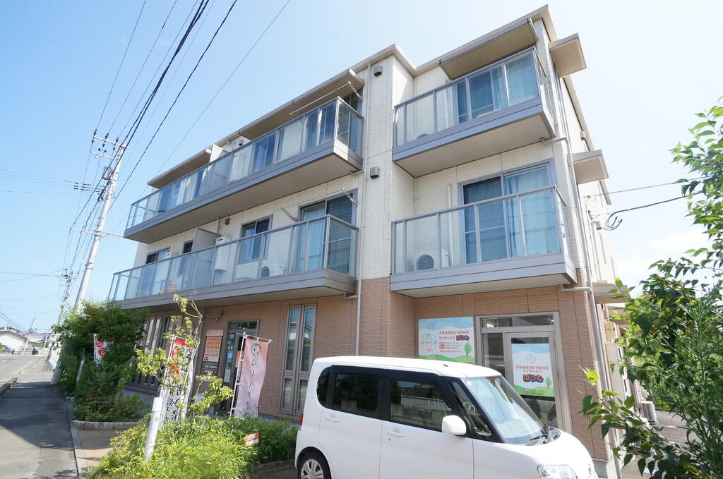 朝日陽だまり館の建物外観