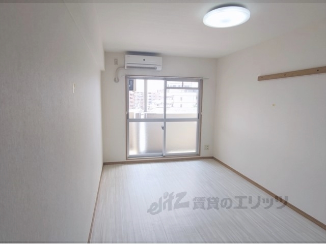 居室・リビング　洋室