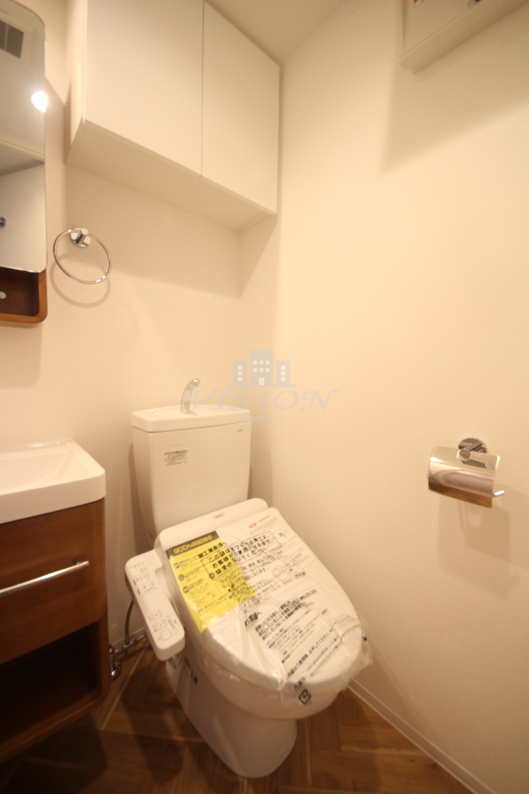 地下鉄谷町線 天満橋駅 徒歩6分 13階建 築5年のトイレ写真