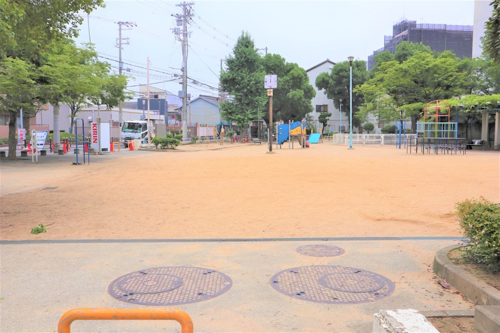 【KSロイヤル天王寺北の公園】