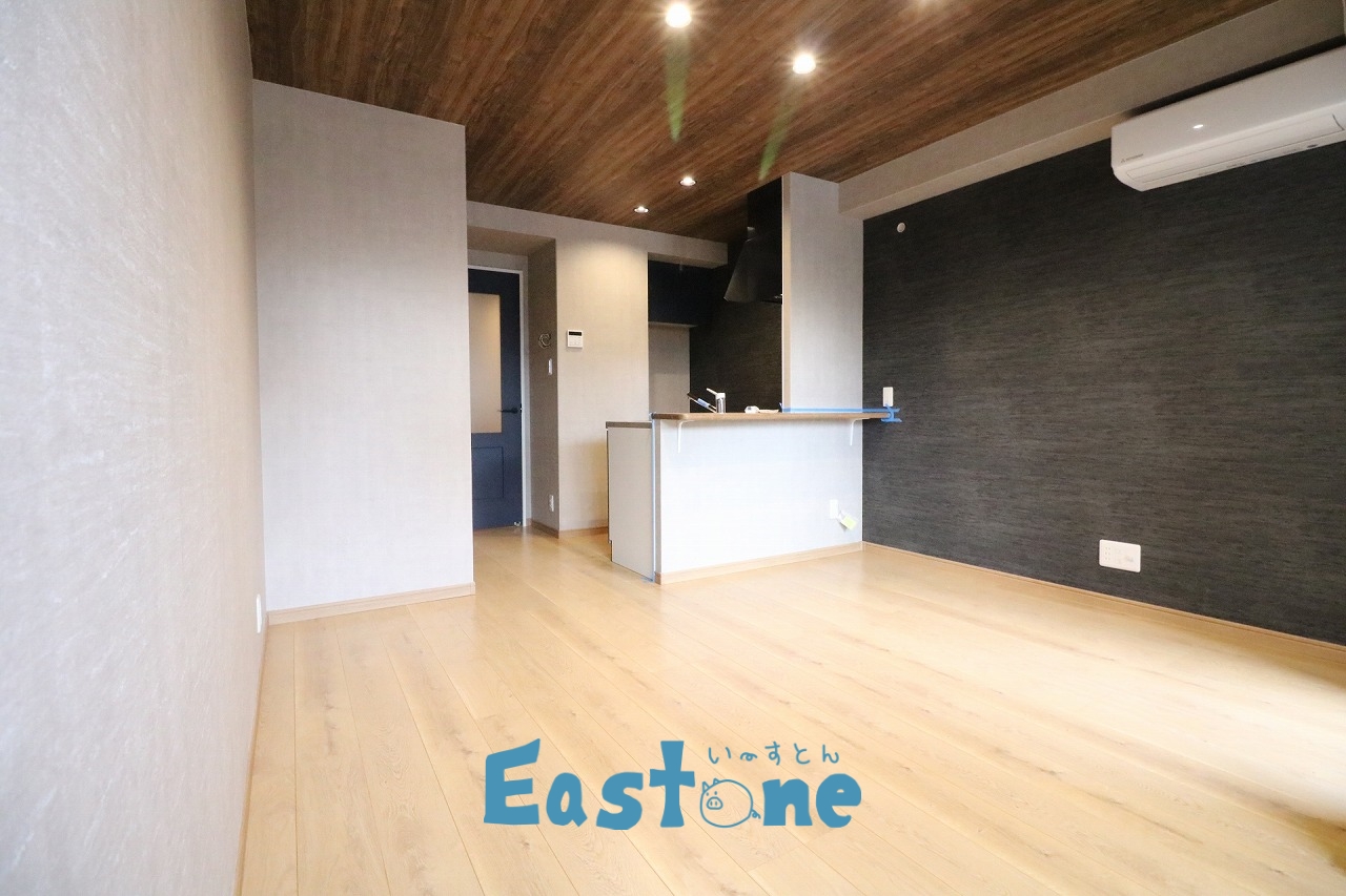 居室・リビング　対面式キッチンで料理しながら会話ができて楽しい♪