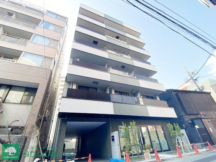 千代田区外神田のマンションの建物外観