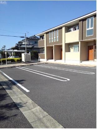 【ウィルコート・永慎の駐車場】