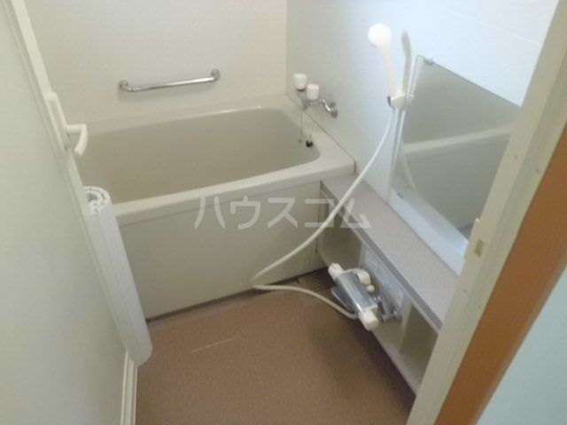 【日進市竹の山のマンションのバス・シャワールーム】