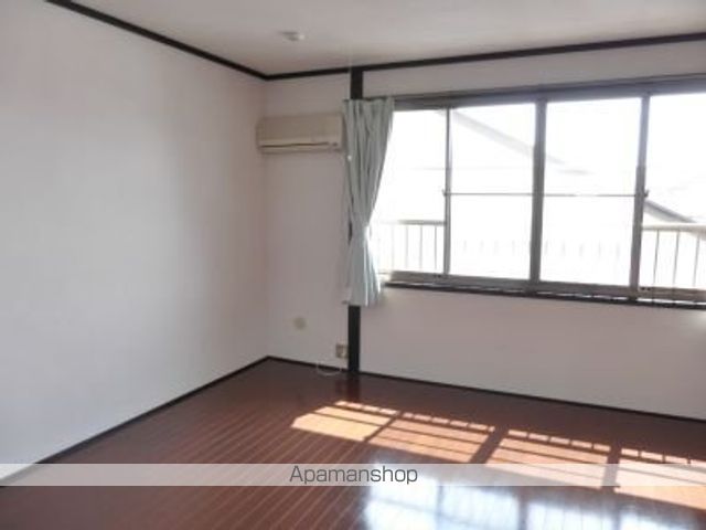 ほんまハイツの居間写真