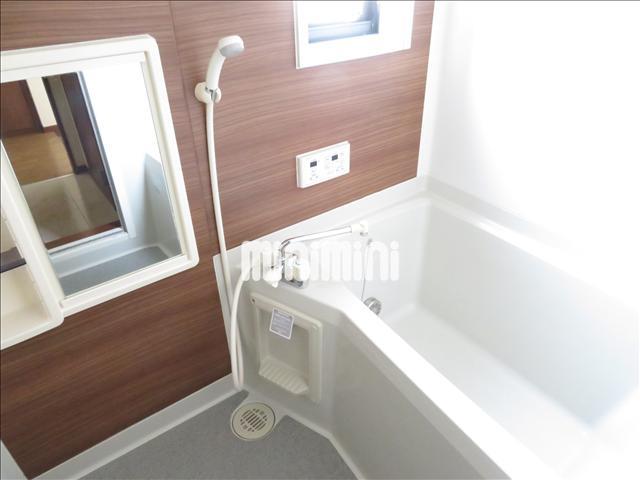 バス・シャワールーム　追焚き機能付きのバスルーム