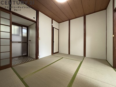 居室・リビング　収納スペースもあります