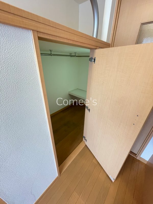 収納　ウォークインクローゼット