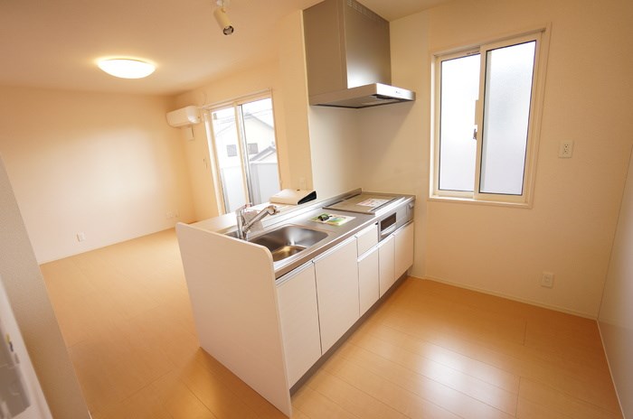 キッチン　IHコンロのシステムキッチン