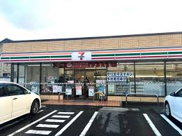 コンビニ　セブンイレブン 新潟上木戸4丁目店（コンビニ）まで354m