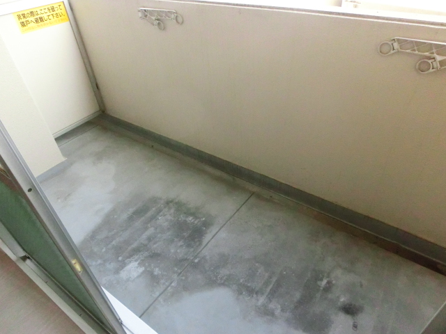 バルコニー　※別のお部屋の写真です。現状を優先させます。
