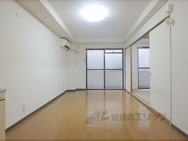 居室・リビング　リビング