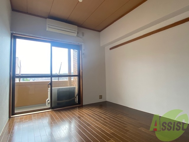 その他部屋・スペース　６帖のお部屋になります。伸び伸び出来そうですね。