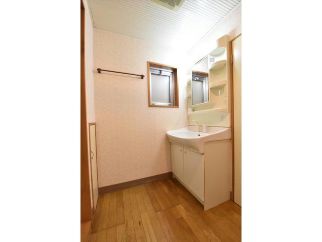 洗面設備　※写真は別号室のもの