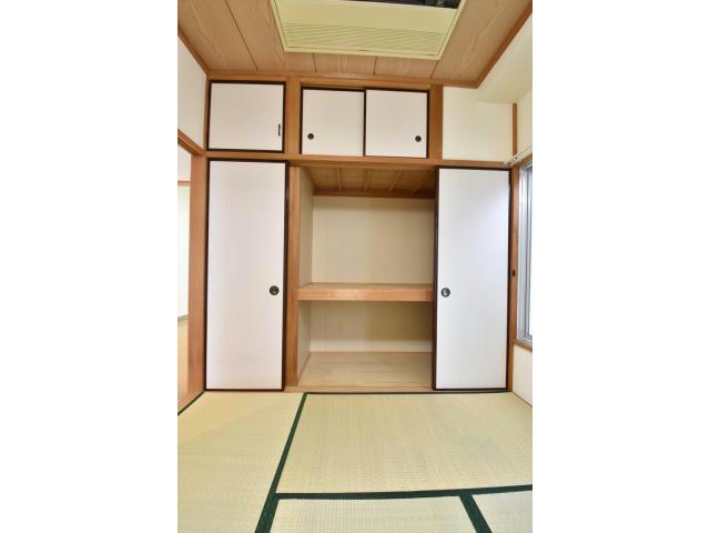 収納　※写真は別号室のもの