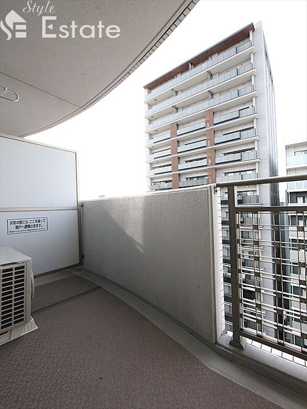 バルコニー　バルコニー