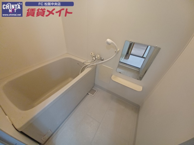 バス・シャワールーム　同型参考写真