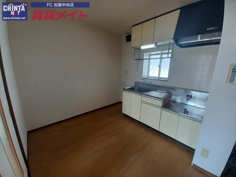 居室・リビング　同型参考写真