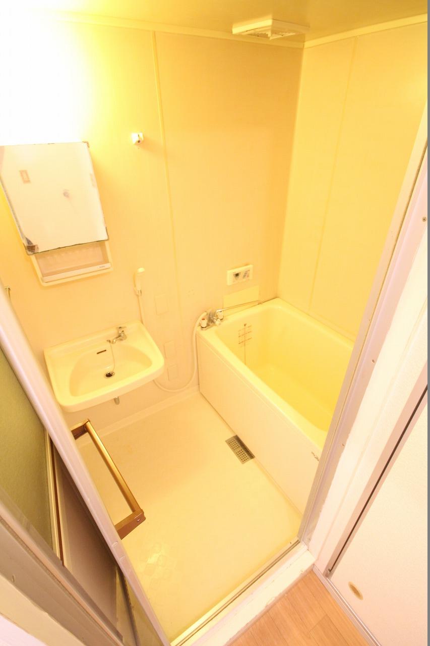バス・シャワールーム　※お部屋により仕様が異なる場合があります※