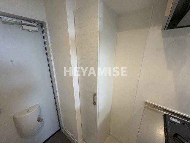 玄関　※室内画像は同物件別号室のもの