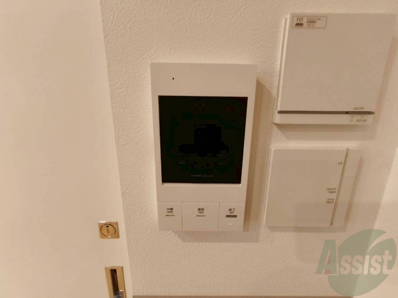 トイレ　モニタ付インターホンでセキュリティ面も安心です。