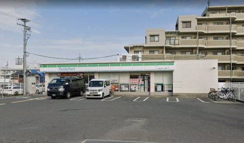 コンビニ　ファミリーマート 松原三宅中一丁目店（コンビニ）まで405m