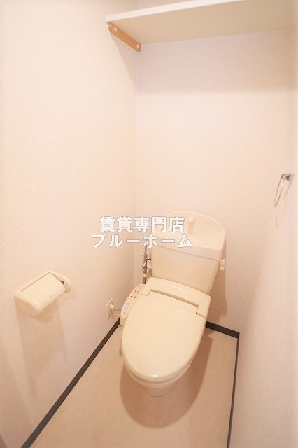 トイレ　ウォシュレット付き！