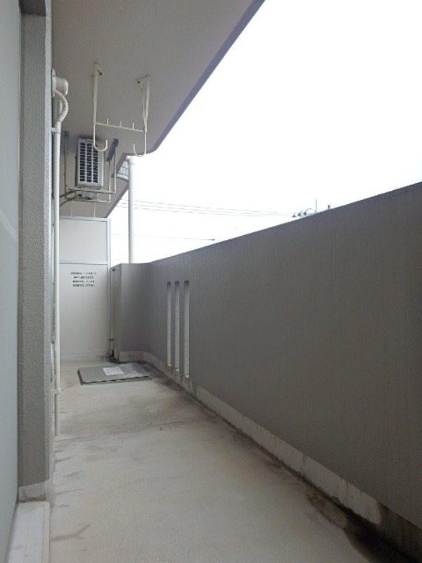 バルコニー　図面と現状に相違がある場合には現状を優先