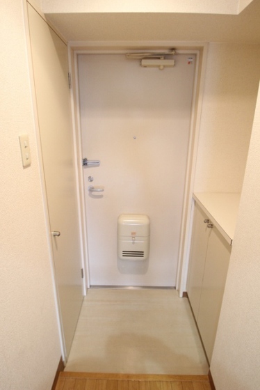 玄関　※別部屋の写真です
