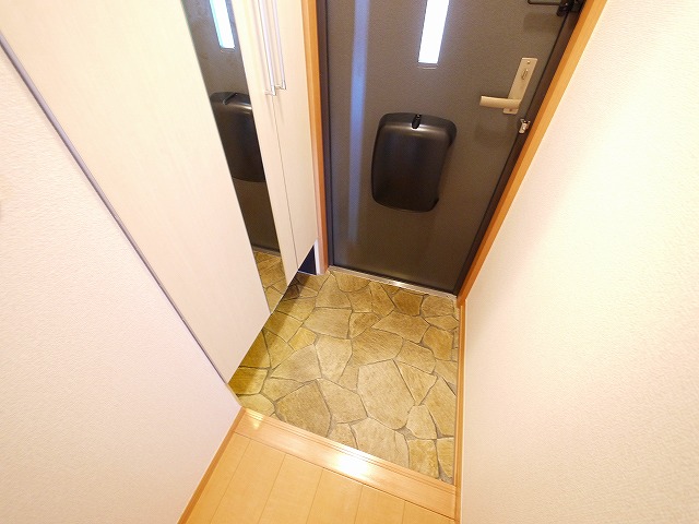 玄関　ゆったりとした玄関です