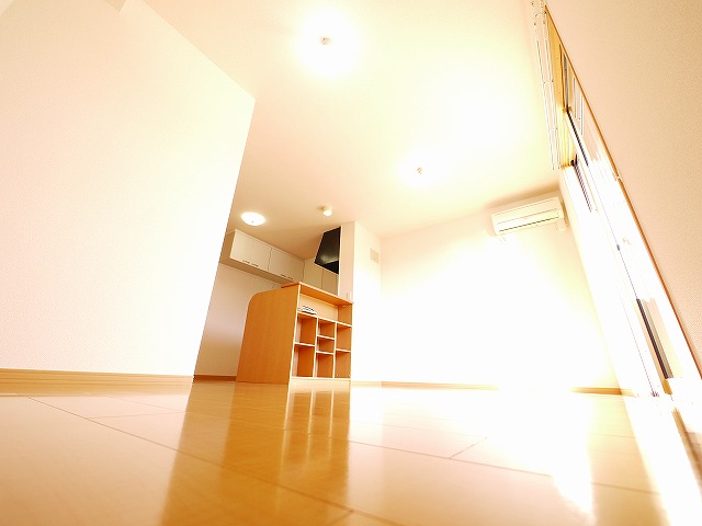 居室・リビング　使いやすい居間です