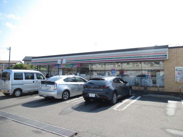 コンビニ　セブンイレブン郡山芳賀1丁目店（コンビニ）まで78m