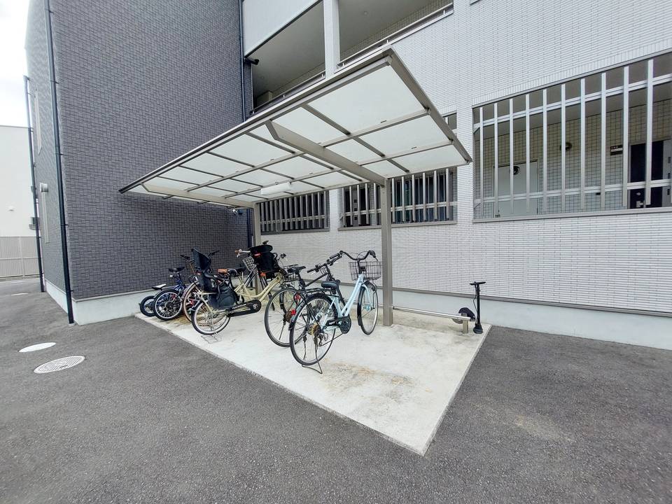 駐車場　駐輪場
