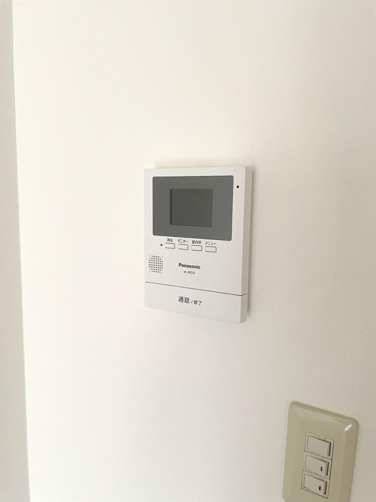セキュリティ　モニタ付きインターホン