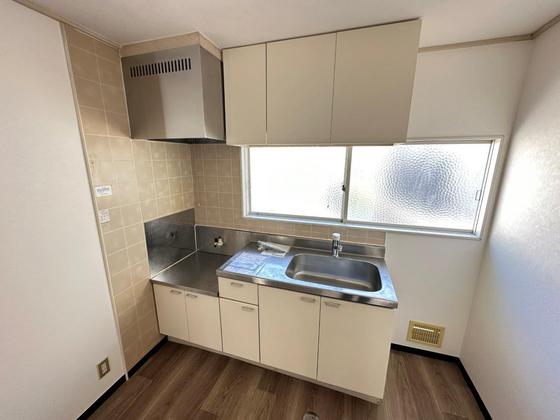 キッチン　※別部屋の写真です