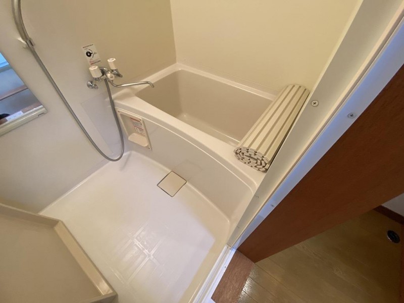 バス・シャワールーム　浴室