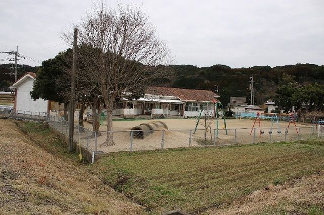 幼稚園・保育園　牧島保育園（幼稚園・保育園）まで980m