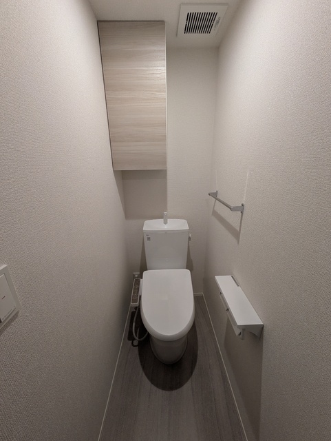 トイレ　温水洗浄便座