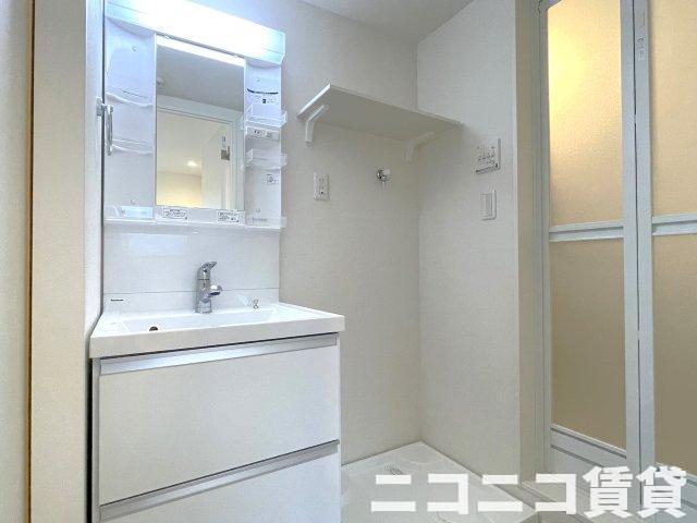 洗面設備　同型タイプの為、現状を優先します。