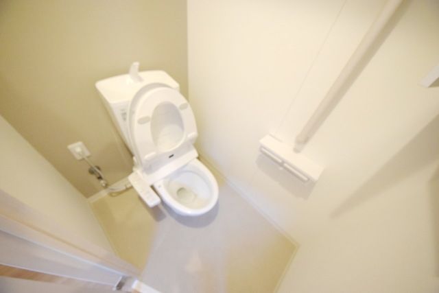 トイレ　別部屋参考写真