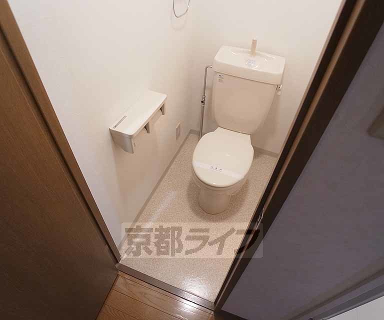 トイレ　清潔感のある洋式トイレ。