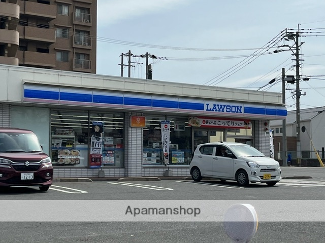 コンビニ　ローソン小倉西港町店（コンビニ）まで776m