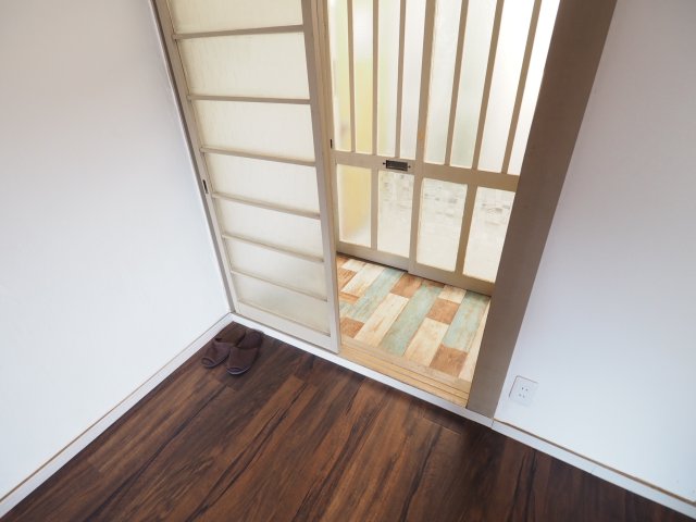 玄関　収納もある玄関です