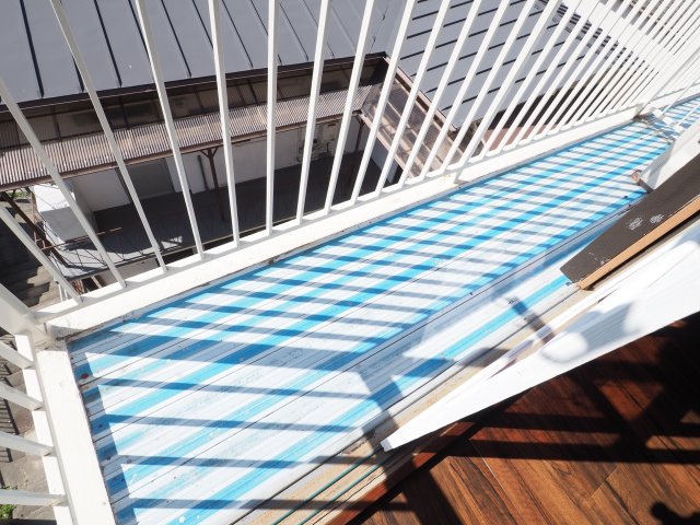 バルコニー　外からの目が気にならないバルコニーで洗濯物が干せます