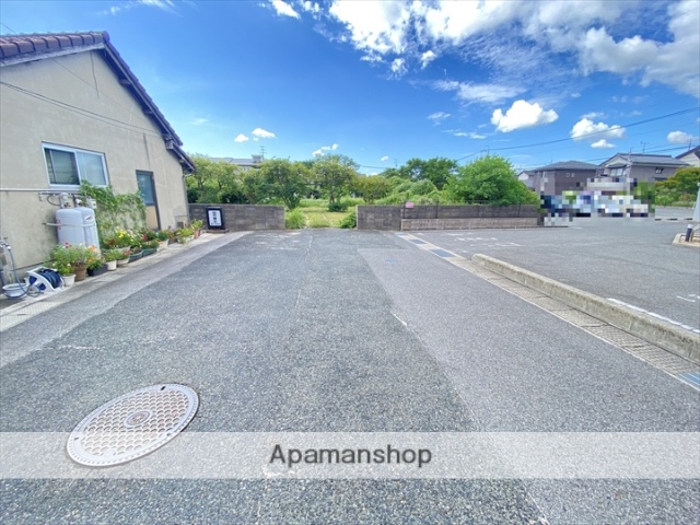 その他　前面道路（その他）まで0m